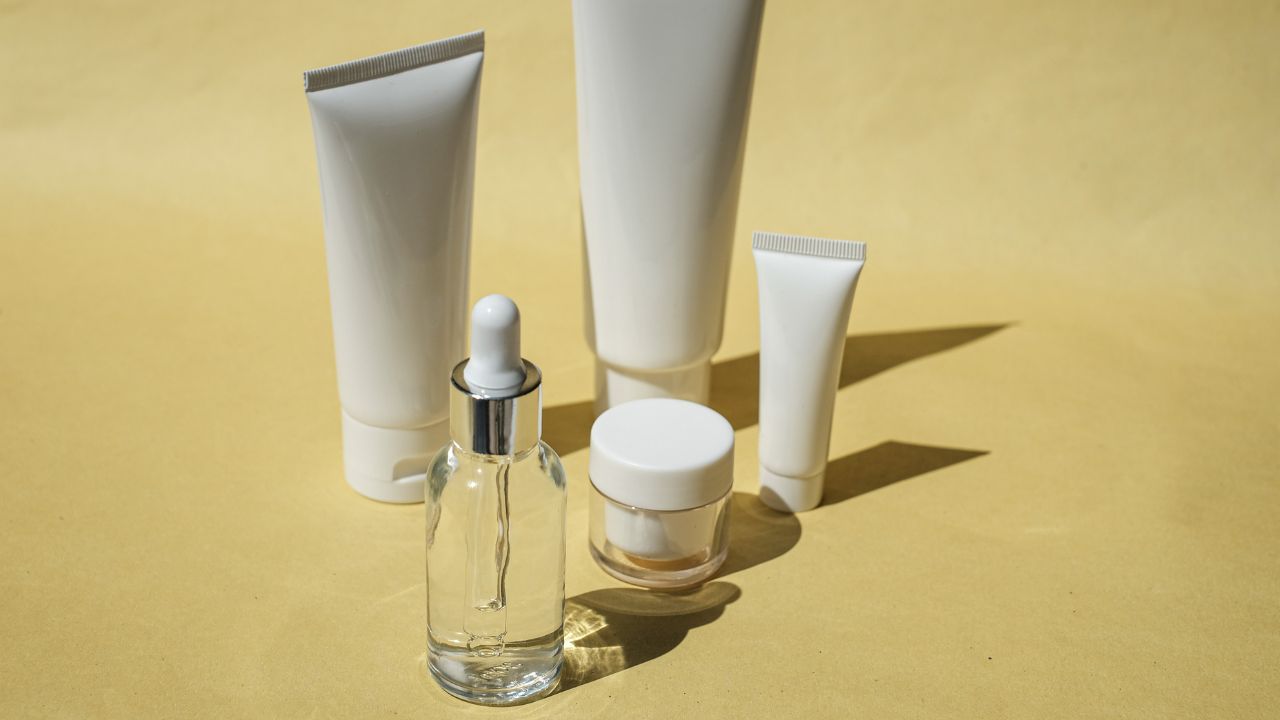 What to Look for in a Reliable Cosmetic Packaging Manufacturer